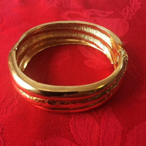 Gold Tone Clamper Bracelet Medium, Hinged, Wide, Runway, Vintage - Picture 4 of 9